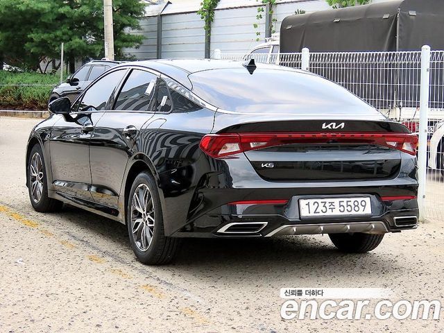 Kia K5 3-го поколения 2.0 Prestige - фото 1