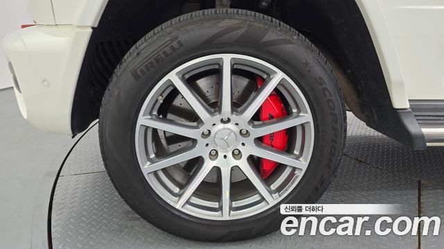 Mercedes-Benz G-Class AMG G63 - фото 4