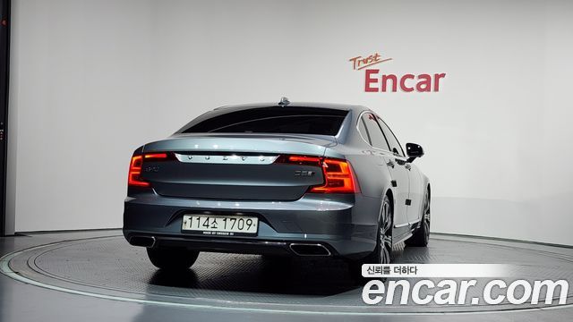 Volvo S90 D5 AWD Inscription - фото 3