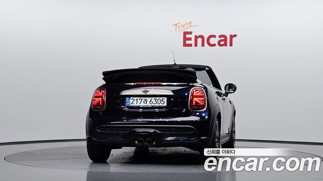 Mini Cooper Convertible Resolute Edition 3rd Gen - фото 3