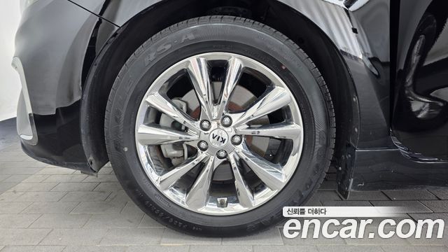 Kia Carnival Новый Gasoline 9-Seater Hi-Limousine Noblesse Special - фото 4