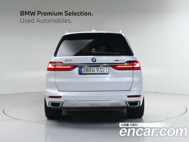 BMW X7 G07 xDrive 40i Design Pure Excellence 6-Seater - фото 2