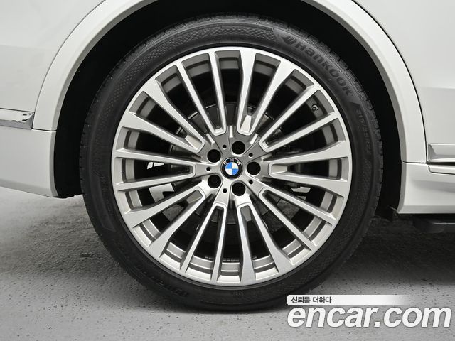 BMW X7 G07 xDrive 40i Design Pure Excellence 6-Seater - фото 4
