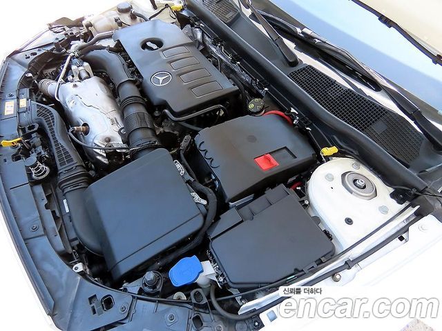 Mercedes-Benz A-Class W177 A220 Sedan - фото 4