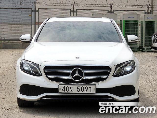 Mercedes-Benz E-Class W213 E200 Avantgarde - фото 0