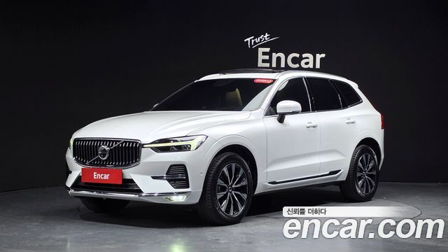 Volvo XC60 2-го поколения B5 Ultimate Bright - фото 0