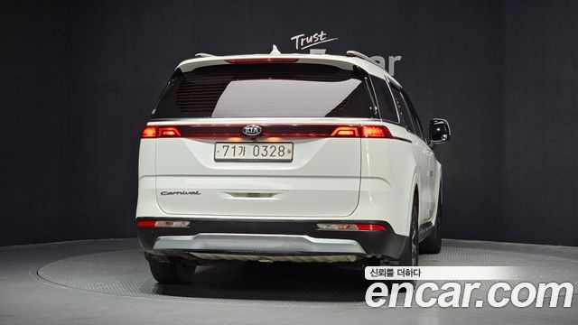 Kia Carnival 4-го поколения Gasoline 11-Seater Noblesse - фото 3
