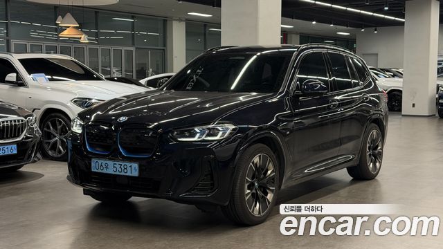 BMW iX3 M Sports - фото 0