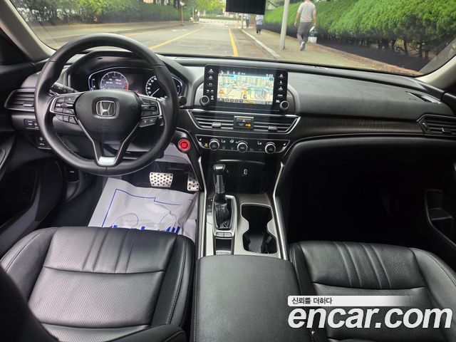 Honda Accord 10-го поколения 1.5 Turbo - фото 4