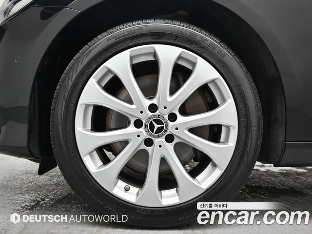 Mercedes-Benz E-Class W213 E300 4MATIC Exclusive - фото 4
