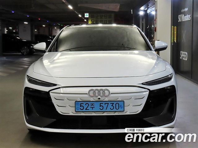 Audi A6 e-Tron Performance S line - фото 1