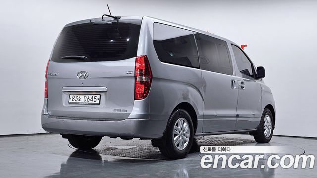Hyundai Starex Новый Van 5-Seater Modern - фото 1