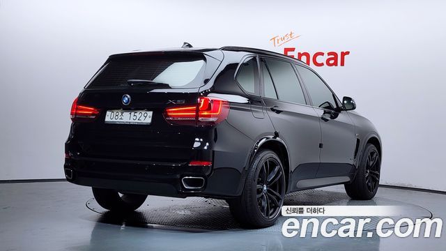 BMW X5 F15 xDrive 30d M Sport package - фото 1
