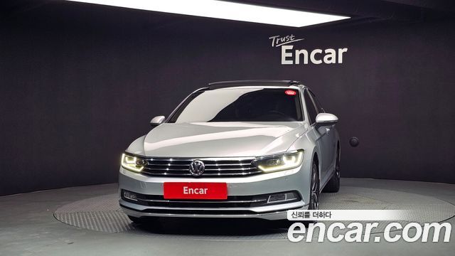 Volkswagen Passat B8 2.0 TDI Premium - фото 2