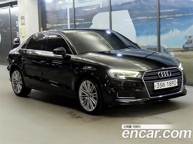 Audi A3 40 TFSI 8V - фото 0