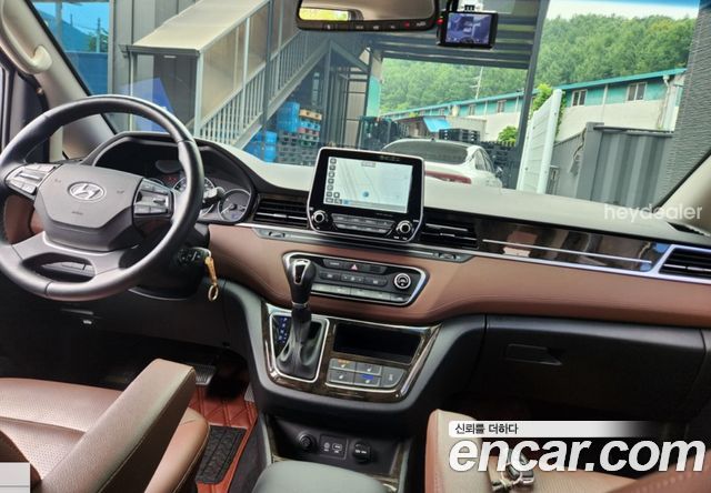 Hyundai Starex Новый 4WD Urban 9-Seater Exclusive - фото 3