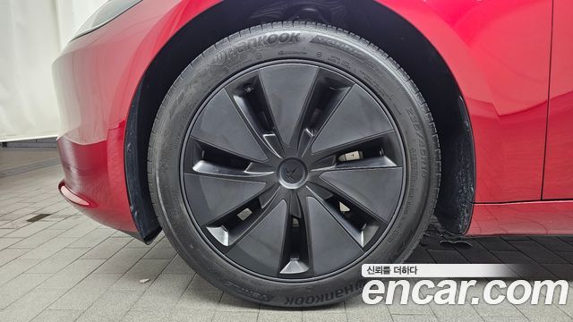 Tesla Model 3 Long Range AWD - фото 4