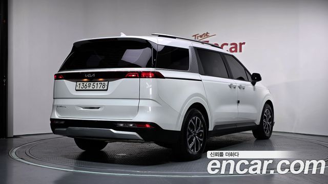 Kia Carnival 4-го поколения 9-Seater Prestige - фото 1