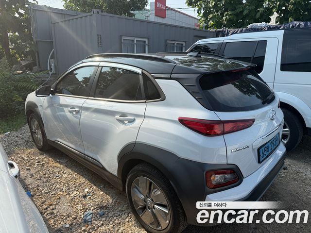 Hyundai Kona Premium - фото 1
