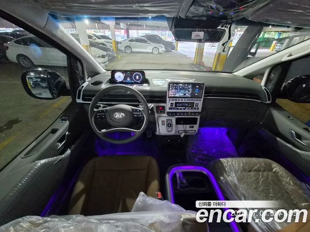 Hyundai Staria 4WD Lounge 7-Seater Inspiration - фото 3