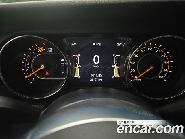 Jeep Wrangler JL 2.0 Overland Power Top 4Door - фото 4
