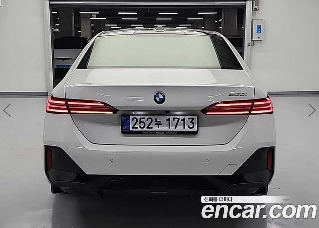 BMW 5-Series G60 520i M Sport - фото 2
