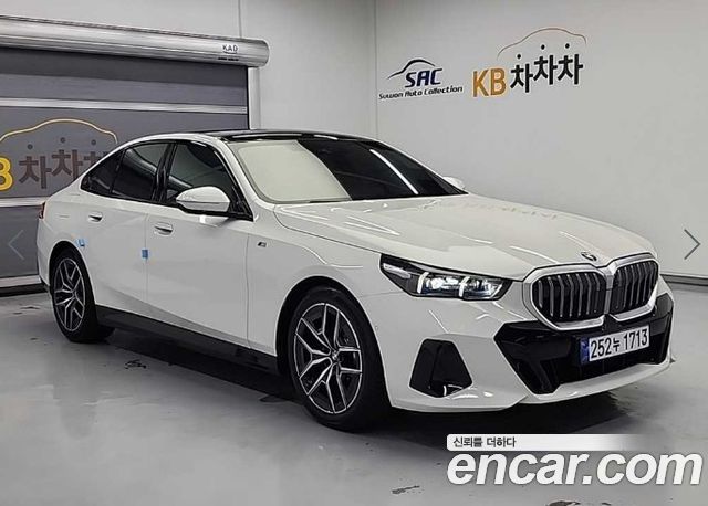 BMW 5-Series G60 520i M Sport - фото 3
