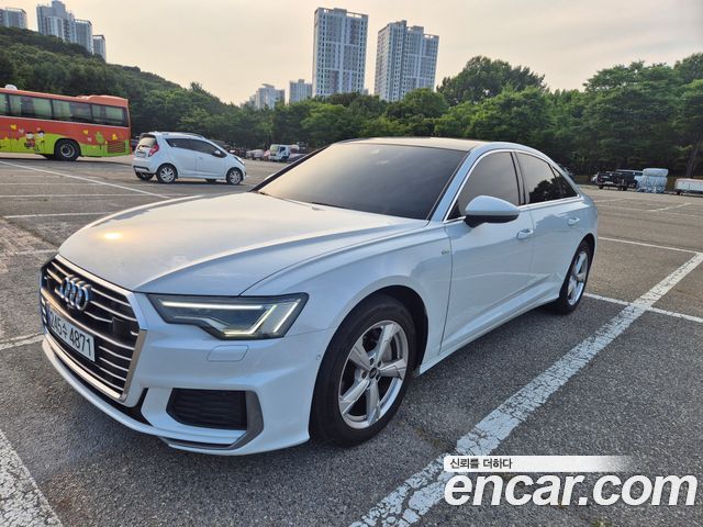 Audi A6 C8 45 TFSI - фото 1