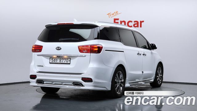 Kia Carnival Новый Gasoline 9-Seater Noblesse Special - фото 1