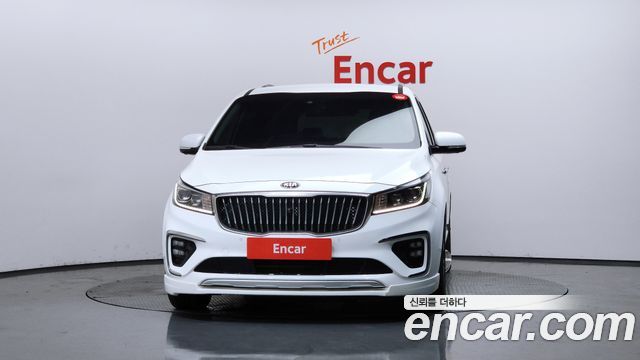 Kia Carnival Новый Gasoline 9-Seater Noblesse Special - фото 2
