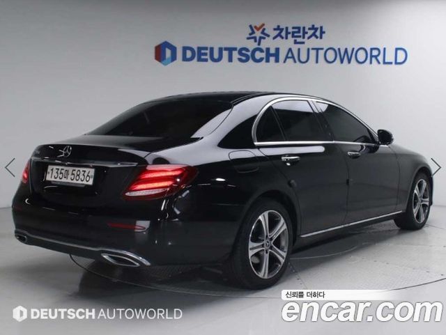 Mercedes-Benz E-Class W213 E220d Avantgarde - фото 1