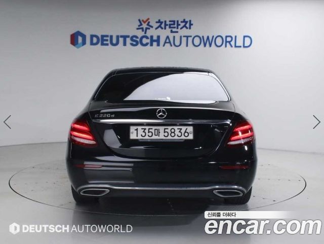 Mercedes-Benz E-Class W213 E220d Avantgarde - фото 3