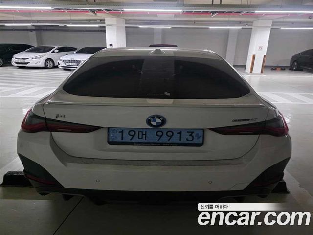 BMW i4 eDrive40 M Sports Pro - фото 3