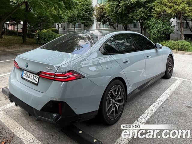 BMW 5-Series G60 520i M Sport - фото 3
