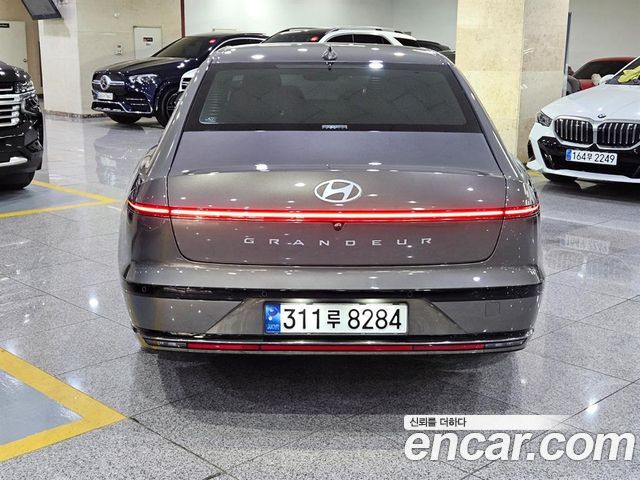 Hyundai Grandeur GN7 2,5 Gasoline 2WD Calligraphy - фото 2