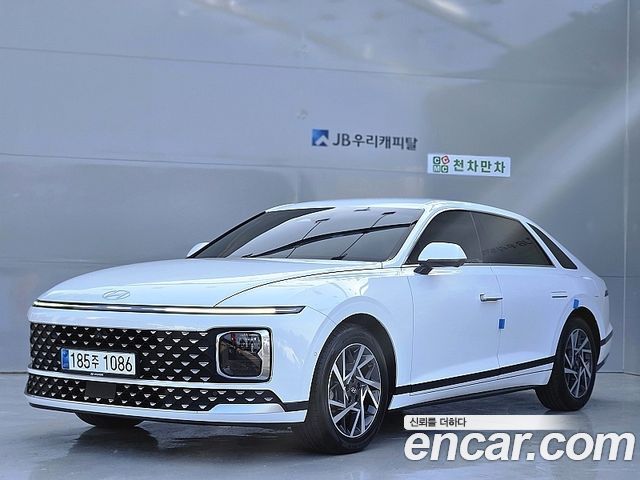 Hyundai Grandeur GN7 2,5 Gasoline 2WD Exclusive - фото 0