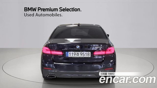 BMW 5-Series G30 520i M Sport - фото 3