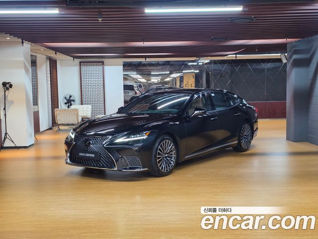 Lexus LS LS500 3.5 Luxury AWD - фото 0