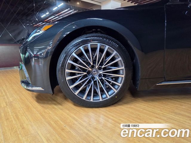 Lexus LS LS500 3.5 Luxury AWD - фото 4