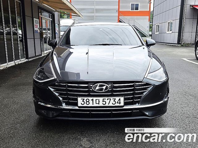 Hyundai Sonata DN8 2.0 Premium Family - фото 1