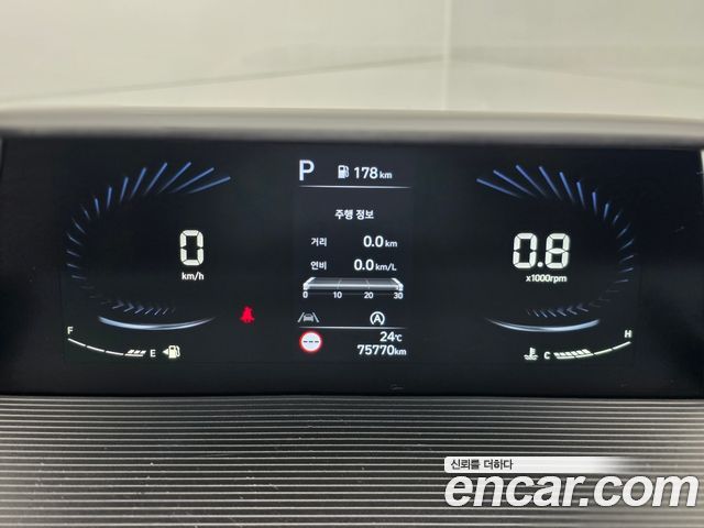 Hyundai Staria Cargo 5-Seater Modern - фото 4