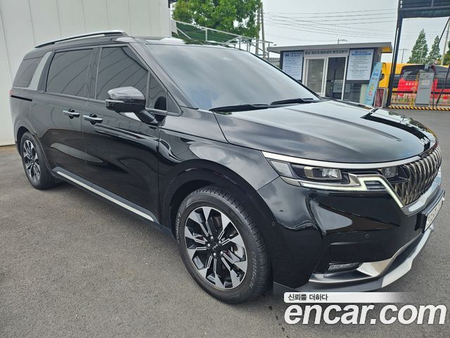 Kia Carnival 4-го поколения 9-Seater Signature - фото 1