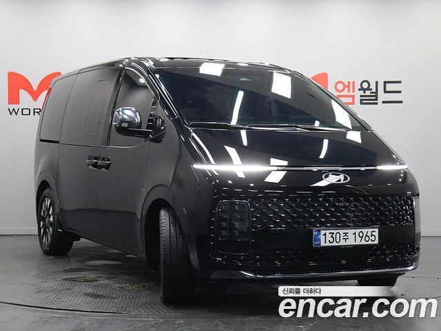 Hyundai Staria 4WD Lounge 9-Seater Inspiration - фото 1