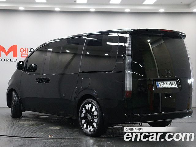 Hyundai Staria 4WD Lounge 9-Seater Inspiration - фото 3