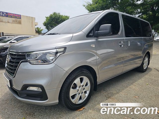 Hyundai Starex Новый Wagon 12-Seater Smart - фото 1
