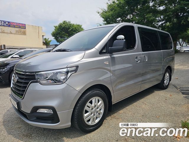 Hyundai Starex Новый Van 3-Seater Smart - фото 1