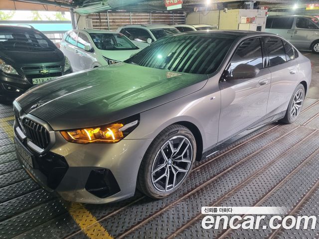 BMW 5-Series G60 520i M Sport - фото 2