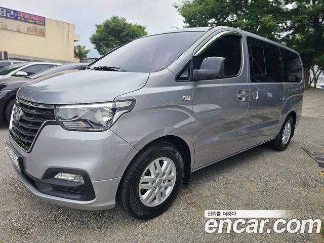 Hyundai Starex Новый Van 5-Seater Smart - фото 1