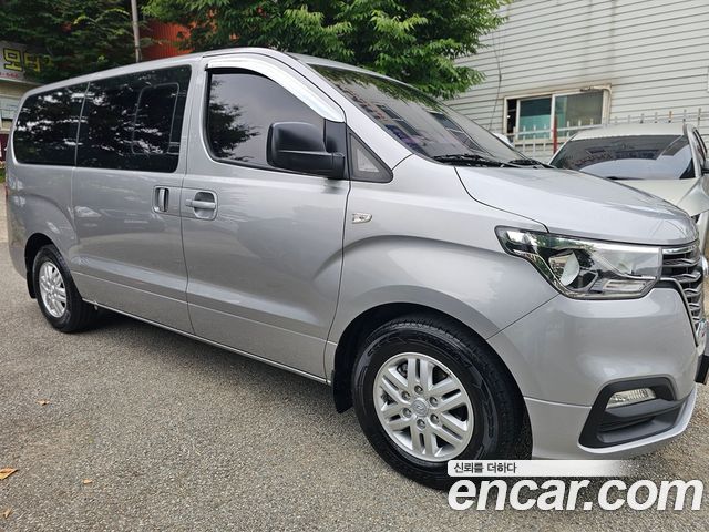 Hyundai Starex Новый Van 5-Seater Smart - фото 2