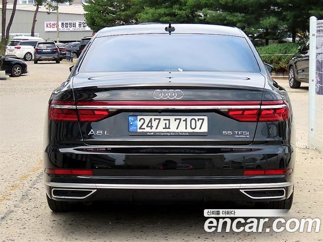 Audi A8 D5 55 TFSI Quattro LWB - фото 3